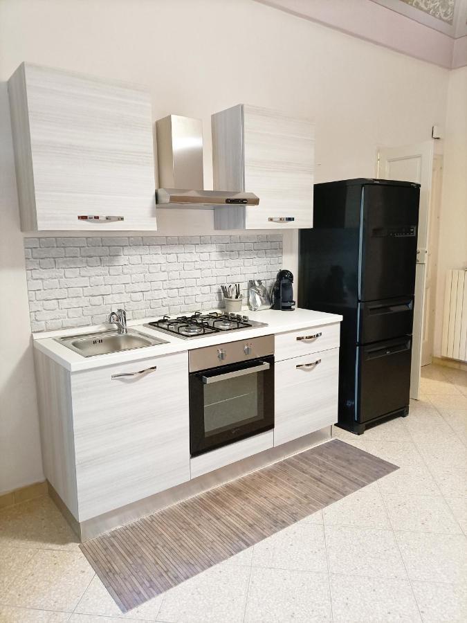 Da Zio Lello Apartment มาร์ตินาฟรังกา ภายนอก รูปภาพ