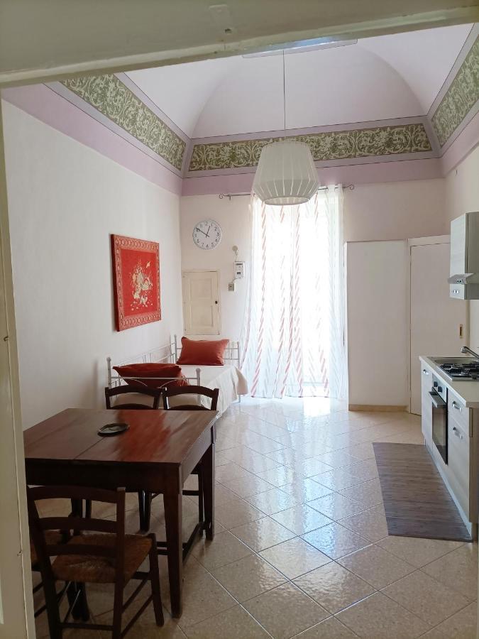 Da Zio Lello Apartment มาร์ตินาฟรังกา ภายนอก รูปภาพ